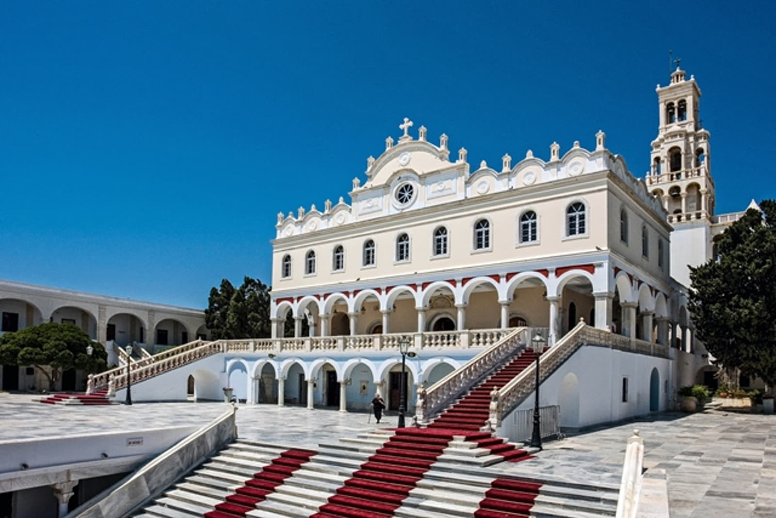 Μονοήμερη εκδρομή στη Τήνο (Καλοκαιρινές Αναχωρήσεις 2025) Τιμή ανά άτομο : 75€