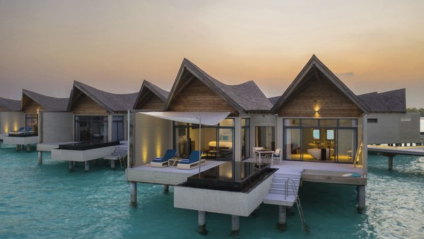 Mövenpick Resort Kuredhivaru Maldives Pool villa