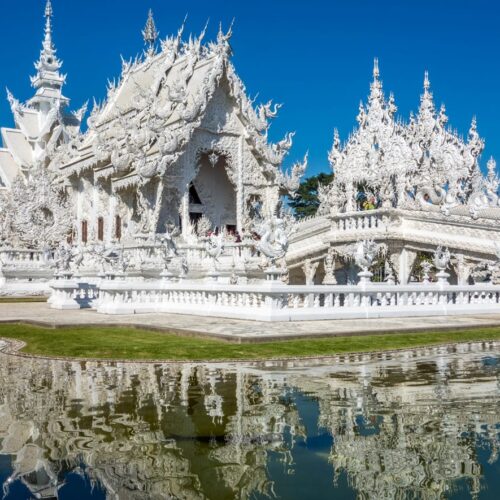 chiang-rai-white-temple-thailand-road-affair
