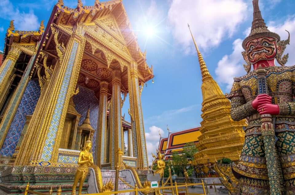 temples wat-phra-kaew-bangkok-thailand-Ταϊλάνδη roadaffair.com