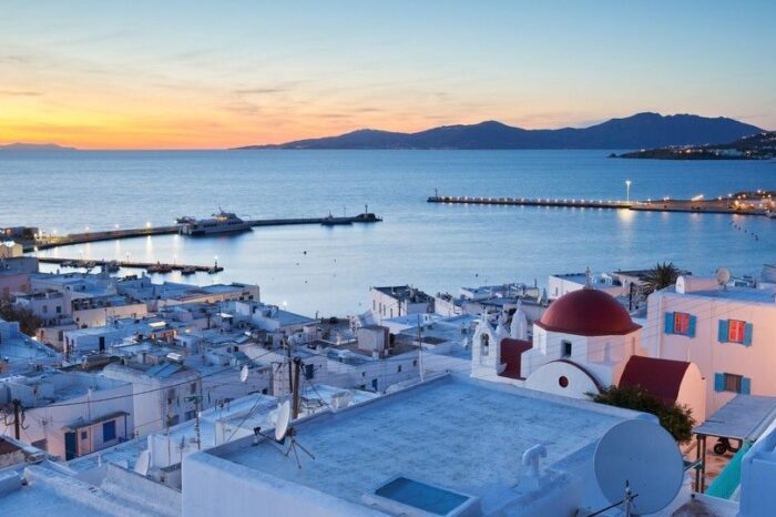 ΤΗΝΟΣ, 3ΗΜΕΡΟ ΣΤΟ ΝΗΣΙ ΤΗΣ ΜΕΓΑΛΟΧΑΡΗΣ! 20-22/06 & 11-13/07 & 25-27/07 & 29-31/08 ’25 – 3 ημέρες στο FAVIE SUZANNE 3* στη Χώρα! Aπό: 210€