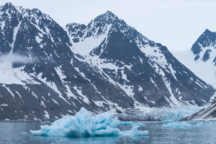Καλοκαιρινή περιπέτεια στα Νησιά Svalbard της Νορβηγίας ! 6 ημέρες / 5 νύχτες (Ημερομηνίες ταξιδιού: 31 Ιουλίου – 05 Αυγούστου ’25) από 2.100€